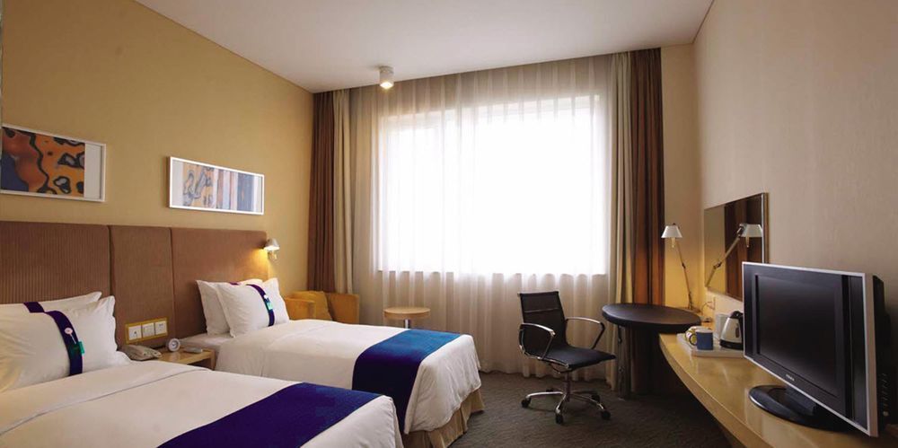 Holiday Inn Express Shenyang Tawan, an IHG Hotel Bagian luar foto
